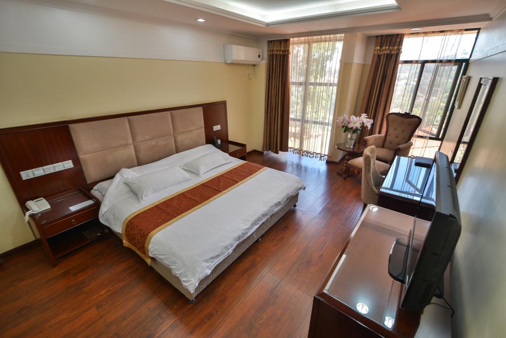 Arirang Hotel Кампала Экстерьер фото