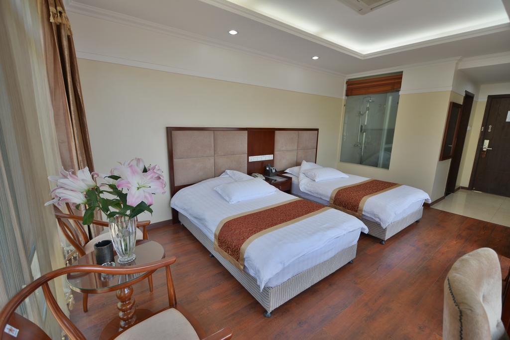 Arirang Hotel Кампала Экстерьер фото