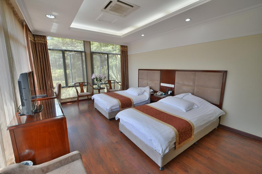 Arirang Hotel Кампала Экстерьер фото