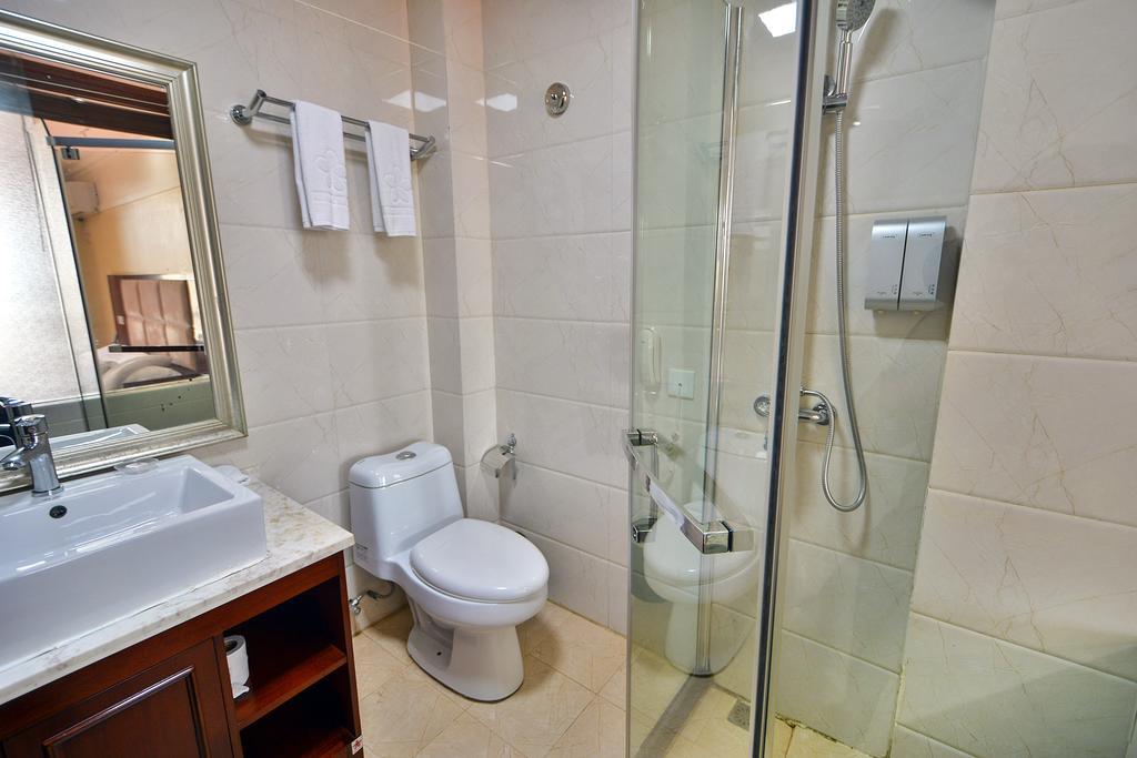 Arirang Hotel Кампала Экстерьер фото