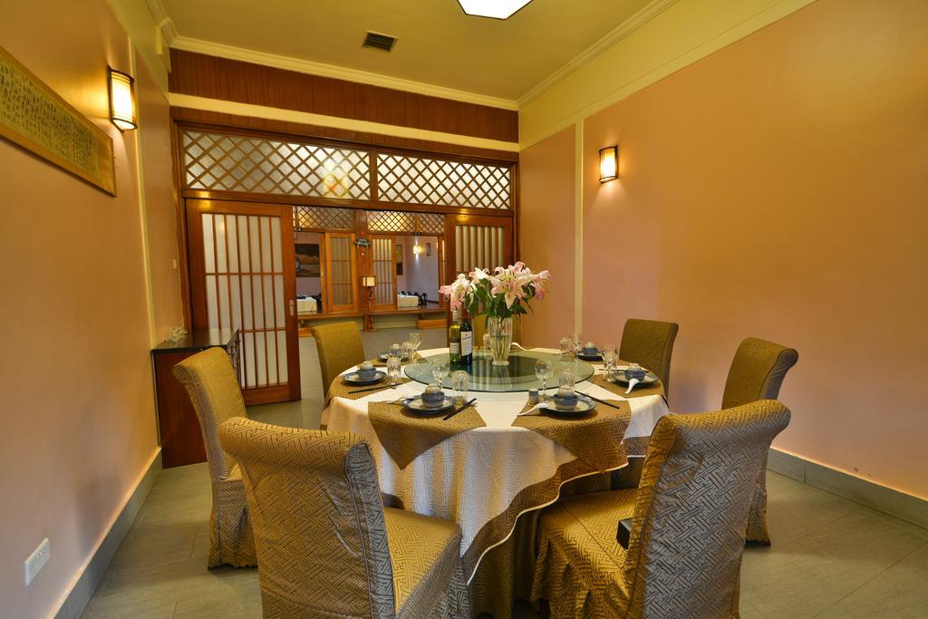 Arirang Hotel Кампала Экстерьер фото
